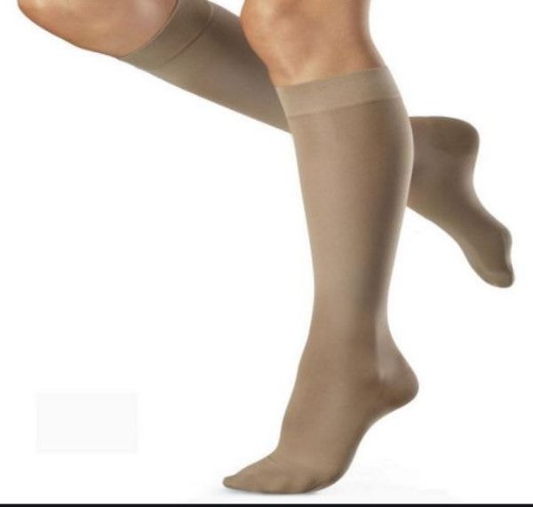 Picture of 4001 B/KNEE LARGE SHORT, CLOSED TOE - MAROKKO 
